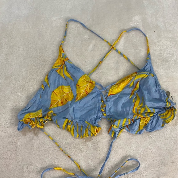 Molly Green Blue Yellow Tropical Floral Ruffle Triangle Top 100% Rayon Women's M - Picture 12 of 12